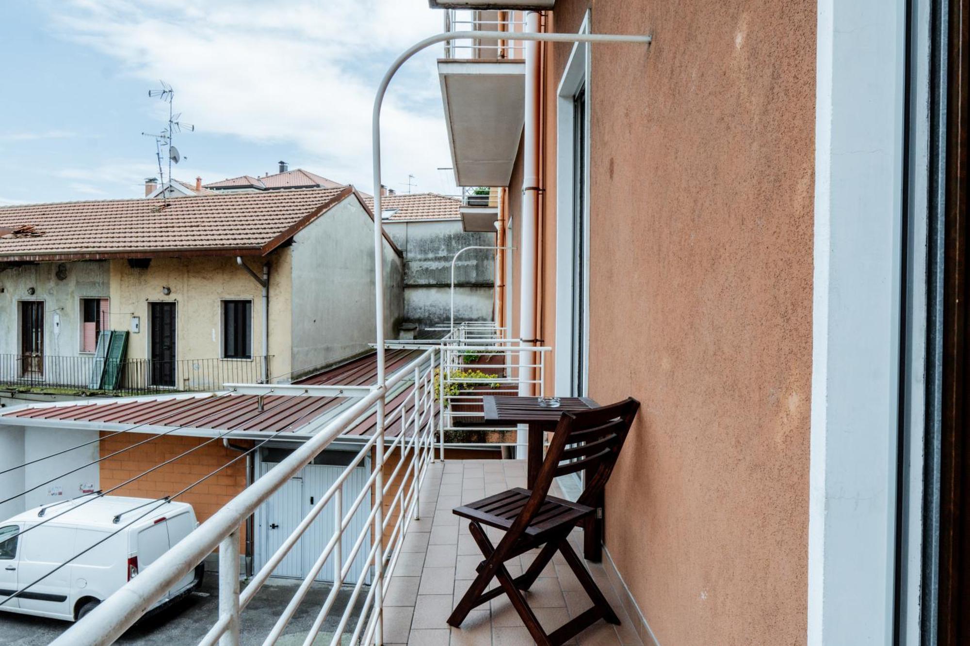Luxe Apartment Near Milano, Rho Fiera E Mxp Busto Arsizio Exterior photo