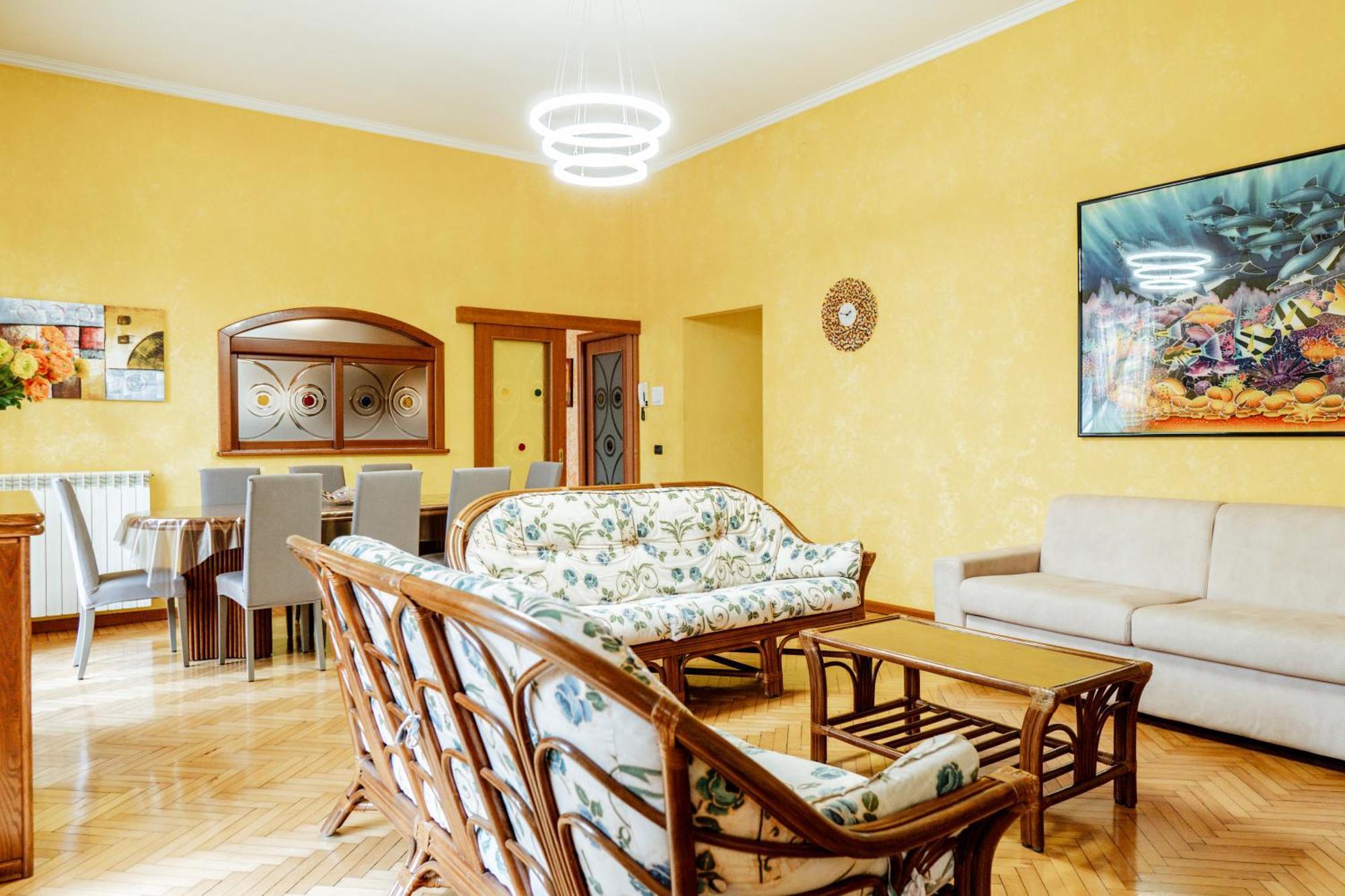 Luxe Apartment Near Milano, Rho Fiera E Mxp Busto Arsizio Exterior photo