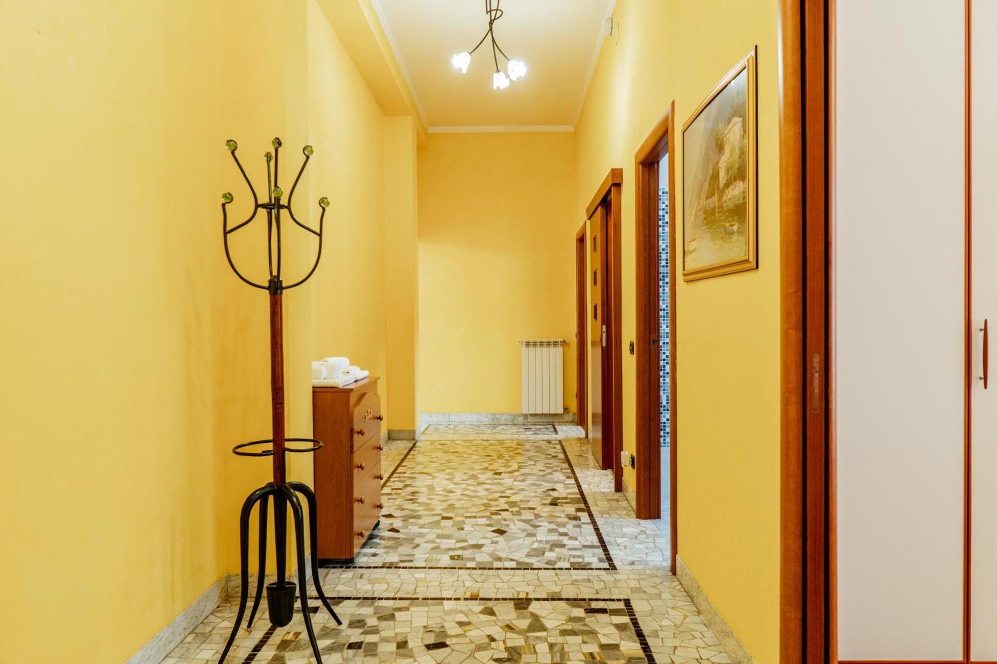 Luxe Apartment Near Milano, Rho Fiera E Mxp Busto Arsizio Exterior photo